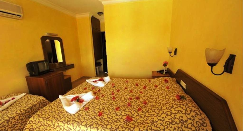 Mavibelce Hotel Oludeniz Room photo