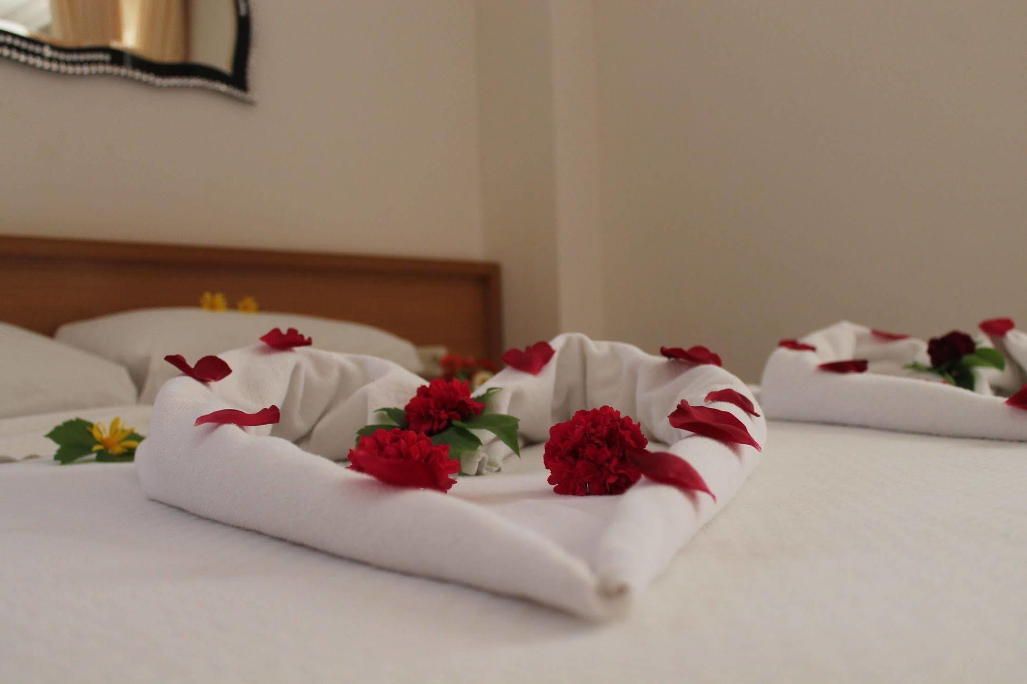 Mavibelce Hotel Oludeniz Exterior photo